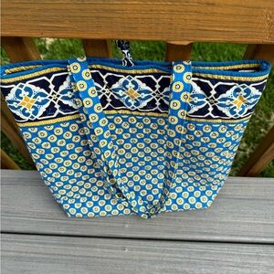 Vera Bradly Large Quilted Tote Bag